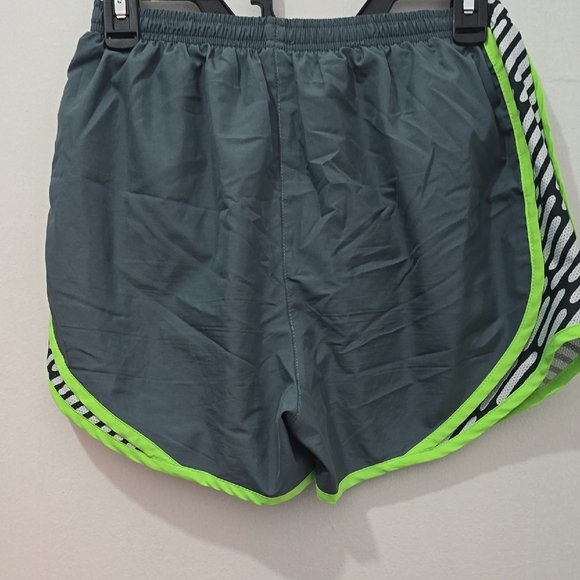 Nike Charcoal and Lime Green Running Shorts - Picture 3 of 3
